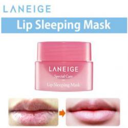 LANEIGE Lip Sleeping Mask ขนาดทดลอง 3 g. ทรีทเมนต์มาสก์ปากสูตรเข้มข้น ที่เหนือกว่าลิปบาล์มทั่วไป ลดความแห้งกร้าน คืนความชุ่มชื่น พร้อมฟื้นฟูให้ริมฝีปากเรียบเนียน ร่องบนริมฝีปากดูตื้นขึ้น พร้อมมอบกลิ่นหอมหวานจากเบอร์รี่