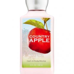 **พร้อมส่ง**Bath & Body Works Country Apple Shea & Vitamin E Body Lotion 236 ml. โลชั่นบำรุงผิวสุดพิเศษ กลิ่นนี้จะหอมแอปเปิ้ลผสมกลิ่นโยเกิร์ต กลิ่นคล้ายซูกัสเม็ดสีเขียว หอมหวานซ่อนเปรี้ยว น่ารักซนๆ และให้ความรู้สึกสดชื่นมากค่ะเป็นกลิ่นยอดนิยมของสา