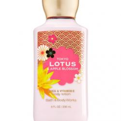**พร้อมส่ง**Bath & Body Works Tokyo Lotus & Apple Blossom Shea & Vitamin E Body Lotion 236 ml. โลชั่นบำรุงผิวสุดพิเศษ กลิ่นหอมหวานน่ารักของดอกบัว และแอปเปิ้ล หอมละมุน หอมมากๆคะ