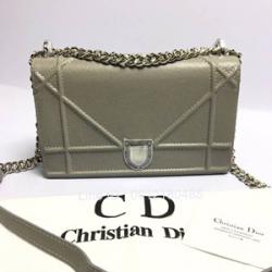 Christian Diorama leather bag Top Hiend size 25 cm งานหนังแท้ งานคุณภาพดี สวยน่าใช้มากๆคะ