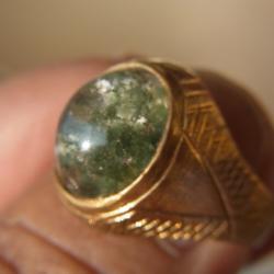 แหวนทองเหลือง แก้วปวกปะการังสีเขียว เข้าแร่สีขาว