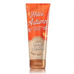 **พร้อมส่ง**Bath & Body Works Hello Autumn (Salted Caramel Apricot) Body Cream with Pure Honey 226 g. ครีมบำรุงผิวสูตรใหม่ที่มีส่วนผสมพิเศษของน้ำผึ้ง สำหรับผิวที่ต้องการการบำรุงเป็นพิเศษ อีกทั้งยังมีกลิ่นหอมหวานของคาราเมลผสมกลิ่นผลไม้อย่างแอปริคอท 