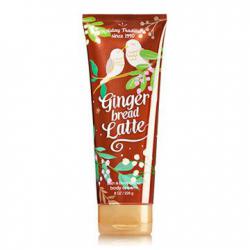 **พร้อมส่ง**Bath & Body Works Gingerbread Latte Body Cream 226g. ครีมบำรุงผิวสุดเข้มข้น มีกลิ่นหอมติดทนนาน พร้อมแนวกลิ่น Cookie Vanilla หอมหวานที่หรูหรา เซ็กซี่ เย้ายวน ชวนหลงใหล แฝงไปด้วยความสนุกสนาน ร่าเริง ด้วยกลิ่นหอมจากวานิลลา แพร์ บราวน์ชูการ์ แ