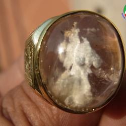 แหวนทองเหลืองชาย เบอร์ 63 แก้วโป่งข่ามนำโชคชนิดแก้วมังคละจุฬามณีรูปลักษณ์คล้ายเจ้าแม่กวนอิม