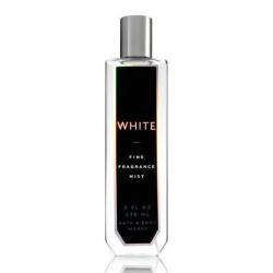 Bath & Body Works White Fine Fragrance Mist 236 ml. สเปร์ยน้ำหอมที่ให้กลิ่นติดกายตลอดวัน กลิ่นหอมละมุนละไม น่าทนุถนอม ของกลิ่นมัคส์และมะลิ เป็นกลิ่นหอมบริสุทธิ์ เหมือนเจ้าหญิงน้อยๆเลยค่ะ