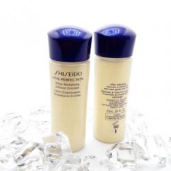 Shiseido Vital - Perfection White Revitalizing Softener Enriched Lotion ขนาดทดลอง 25 ml. โลชั่นปรับสภาพผิวให้ผิวสดชื่นขึ้นในทันที พร้อมเติมความชุ่มชื่น เสริมการทำงานของผิวอย่างเป็นธรรมชาติ เสริมกระบวนการผลัดเซลล์ผิว ฟื้นบำรุงผิวให้คงความชุ่มชื
