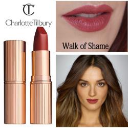 **พร้อมส่ง**Charlotte Tilbury Matte Revolution Lipstick สี Walk of Shame ลิปสติกเนื้อแมทเนียนนุ่มที่มาในแพคเกจสุดหรู เนื้อละเอียด เกลี่ยง่าย ไม่เป็นคราบ และ สามารถกลบสีเดิมของริมฝีปากได้สูงถึง 80% มีพิกเมนท์สีเข้มข้นและมีส่วนผสมของมอยส์เจอร์ไรเซอร์เพื่อเพ