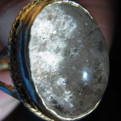 แหวนชุบทอง แก้วโป่งข่ามนำโชค ปวก 3 สี ชมพู เขียว ดำ แหวนเบอร์ 57