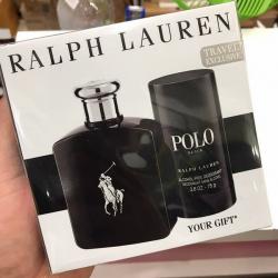 Ralph Lauren Black Eau De Toilette Your Gift Travel Exclusive 2 pcs. เซ็ทน้ำหอมจาก Polo น้ำหอม Polo Blackที่จะเผยความเซ็กซี่ ความหนุ่มแน่น เท่ และฮิปของพวกเขาออกมา ดูมาดมั่น และทรงอำนาจของหนุ่มๆ ผู้ใส่น้ำหอมกลิ่นนี้ ที่ทั้งเข้มแข็งและทันสมัยมา