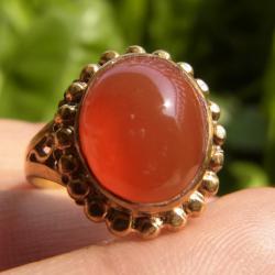 แหวนแก้ววิทรูย์สุริยะประภาสีส้มแดง เบอร์ 58 ครึ่ง ตัวเรือนทองเหลือง