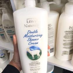 Leivy Naturally Double Moisturising Shower Cream with Goat's Milk 1150 ml. ครีมอาบน้ำที่ให้ความชุ่มชื่นกับผิวกายเป็น2เท่าโดยการรวมกันของน้ำนมแพะทีบริสุทธิ์ที่อุดมไปด้วยวิตามิน A,B & E โปรตีน แร่ธาตุ และกรดไขมัน และโปรตีนน้ำนมซึ่งประกอบด้วย Sodium