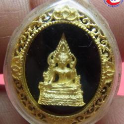 เหรียญฉลุพระพุทธชินราช หลังตัวนะ  หนักรวม 3.69 กรัม เนื้อโลหะสีทอง ไม่ทราบรุ่น T-8155