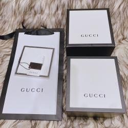กล่องนาฬิกา แบบชุดกลาง ครบเซ็ต แบรนด์ Gucci