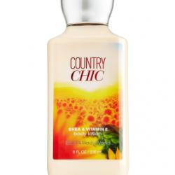 Bath & Body Works Country Chic Shea & Vitamin E Body Lotion 236 ml. โลชั่นบำรุงผิวสุดพิเศษ กลิ่นหอมจากผลมะนาว ดอกไม้ป่า ในฤดูใบไม้ผลิ ให้ความรู้สึกสดชื่นเป็นธรรมชาติ เหมือนเราได้ท่องไปในชนบทของอเมริกาเลยคะ 