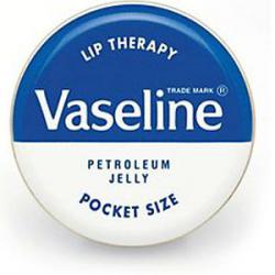 Vaseline Lip Therapy Petroleum Jelly Pocket Size 20g. ตลับสีน้ำเงิน ลิปปิโตรเลี่ยมบาล์มสูตรออริจินัลยอดนิยมดั้งเดิม ไม่มีสี ไม่มีกลิ่น ให้ริมฝีปากนุ่มชุ่มชื้น ยาวนานตลอดวัน ลิปบาล์มปกป้องดูแลริมฝีปากของคุณให้ดูอวบอิ่มน่าสัม